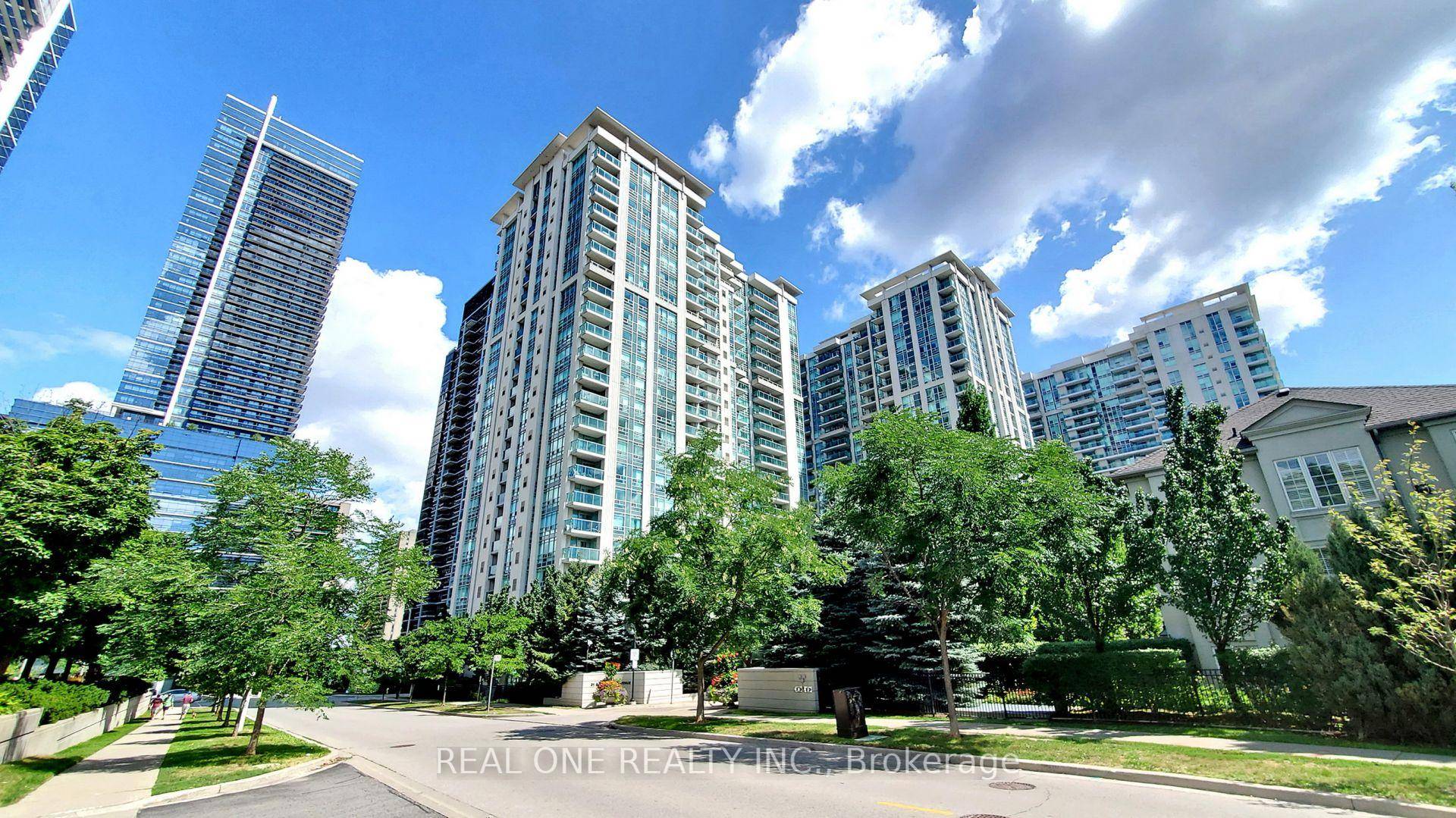 Most convenient location In The Heart Of Yonge And Sheppard.