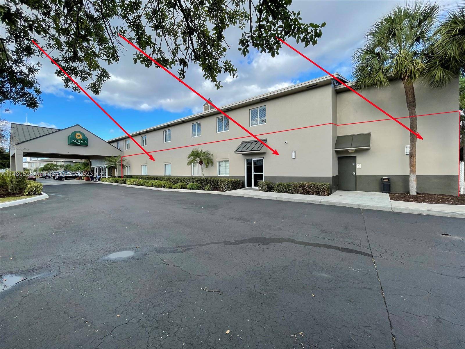 FOR LEASE Let your imagination run wild and create the office space of your dreams 13 class rooms or offices, 2 reception offices, 1 lobby, 2 utility rooms, women and ...