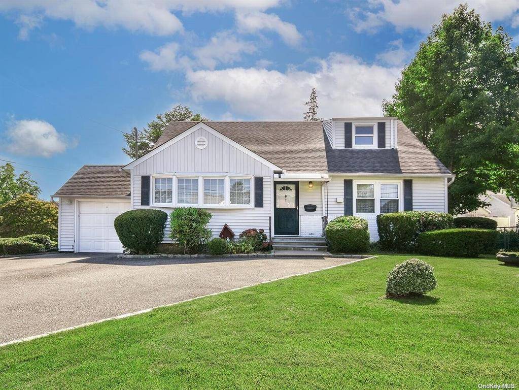 Welcome to this delightful Greenvale gem !