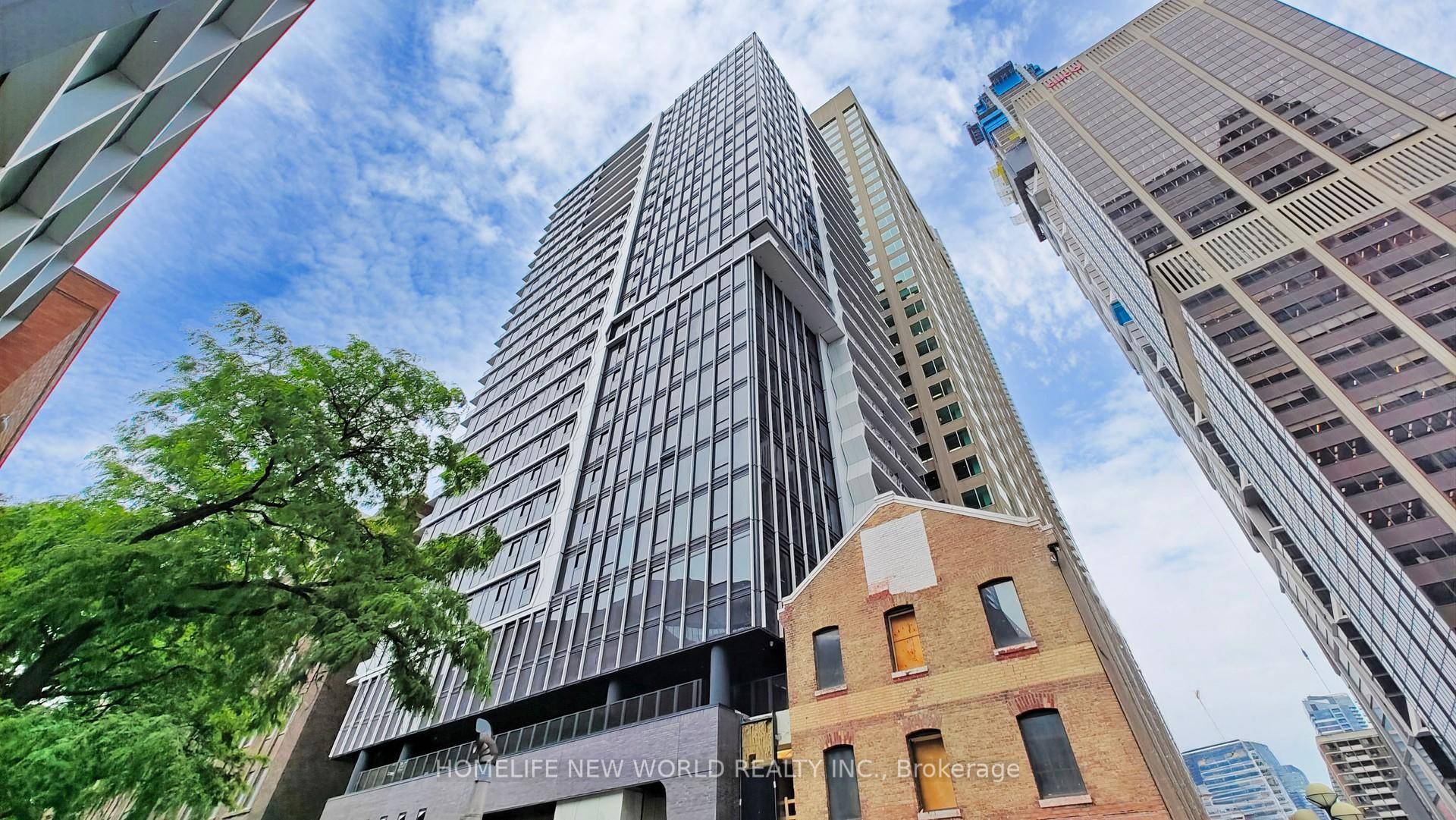 Built By Renowned Builder Menkes, Don't Miss Your Chance on this Spacious and Modern 2 Bedroom Unit !