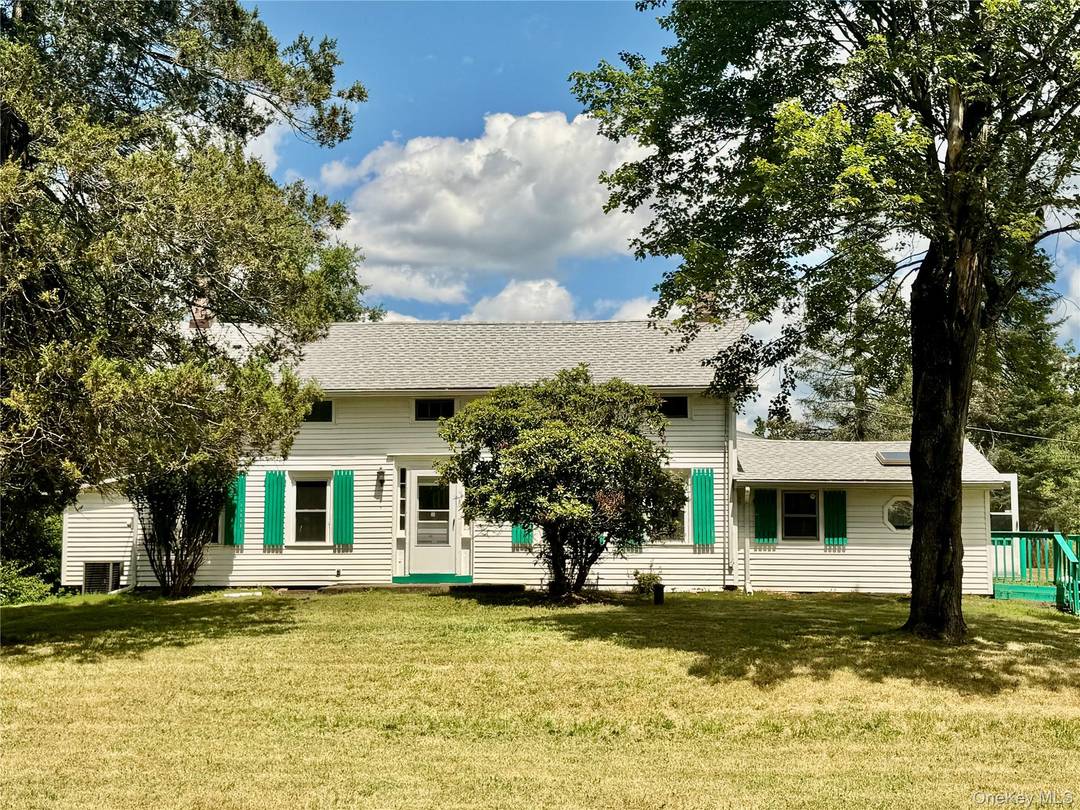 Charming 3 Bedroom Country Home with Pond on 23 Acres MiniSink School District Welcome to 64 Homestead Lane, a peaceful country retreat nestled on 23.