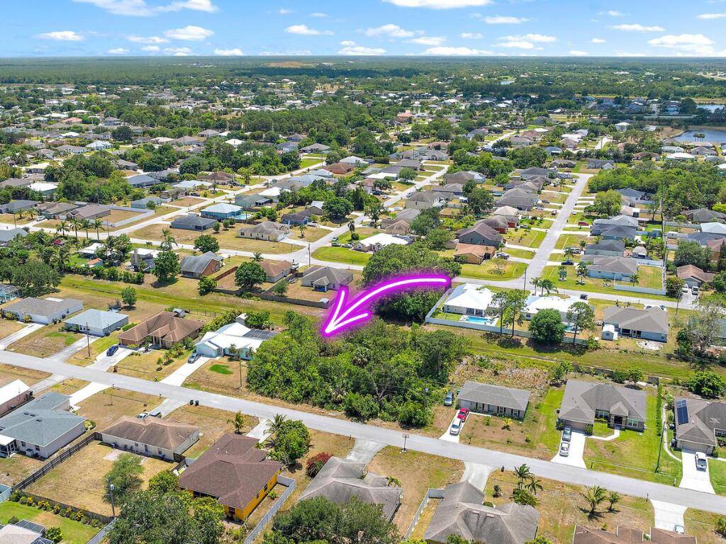 Welcome to 1538 SW Hackensack Avenue an incredible opportunity to own a vacant lot in one of Florida's fastest growing and most desirable cities.