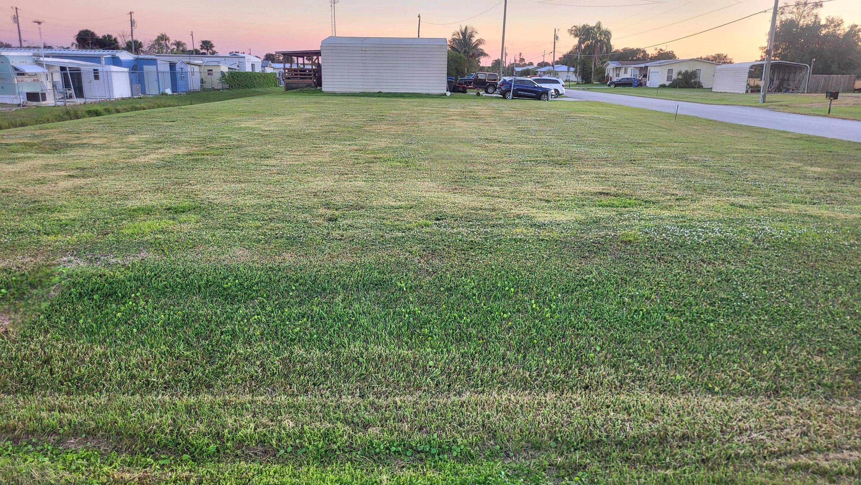 High, dry, level lot located in Lakeport between Buckhead Ridge and Moorehaven.