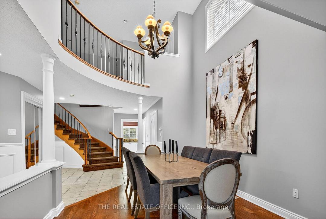 This well maintained home features 5 bedrooms, a dining room with seating for eight, a studio reading room complete with a fireplace and fully fished basement apparntment With separated enterance.