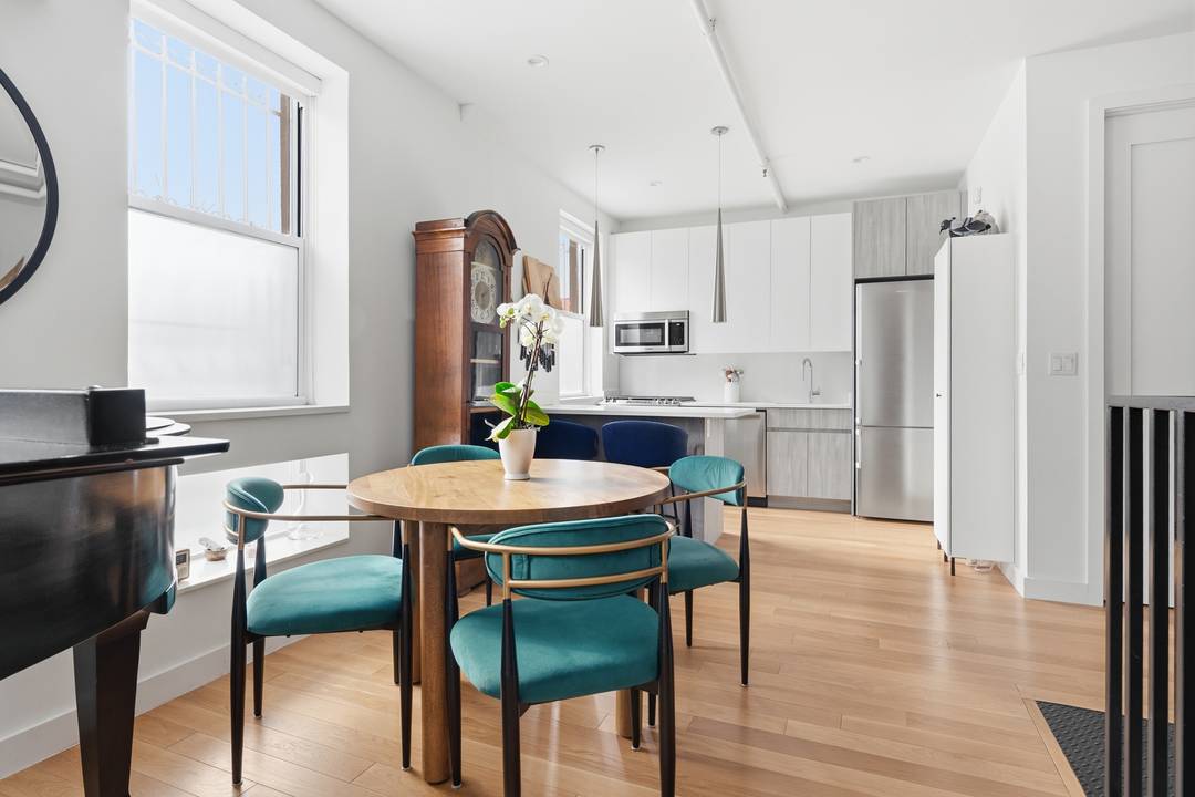 Welcome home to the Brooklyn duplex you've been searching for.