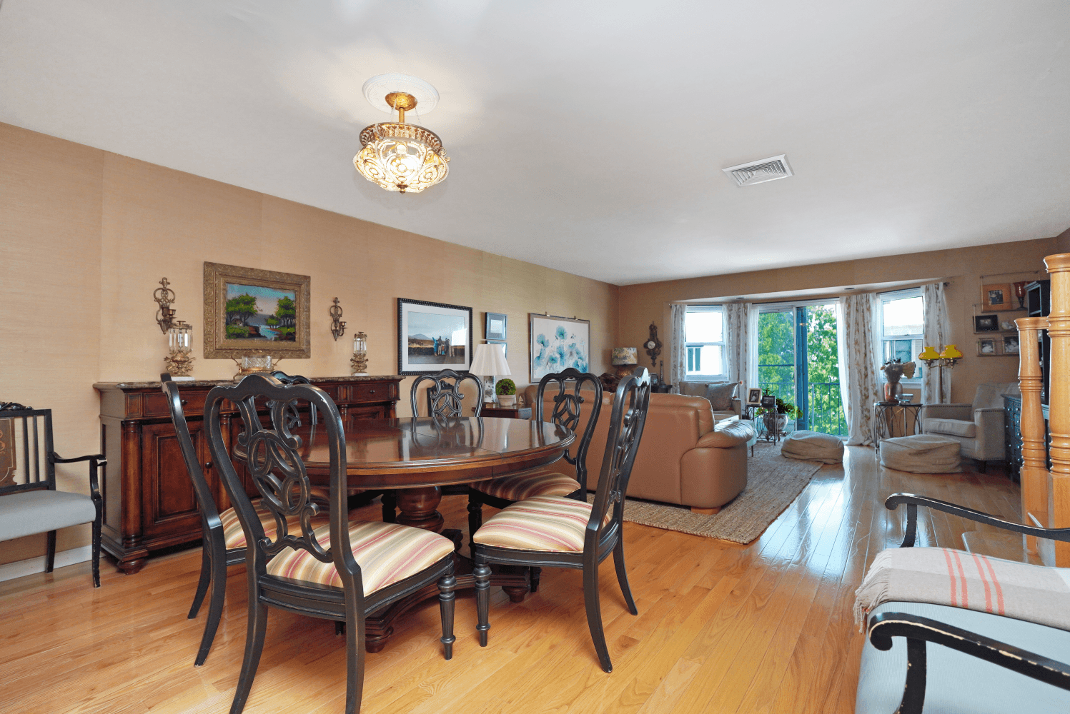 Welcome to your dream home in the heart of Bergen Beach !