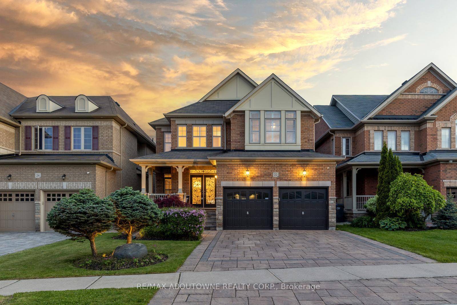 Sun Drenched home in the Prestigious Estates of Credit Ridge !