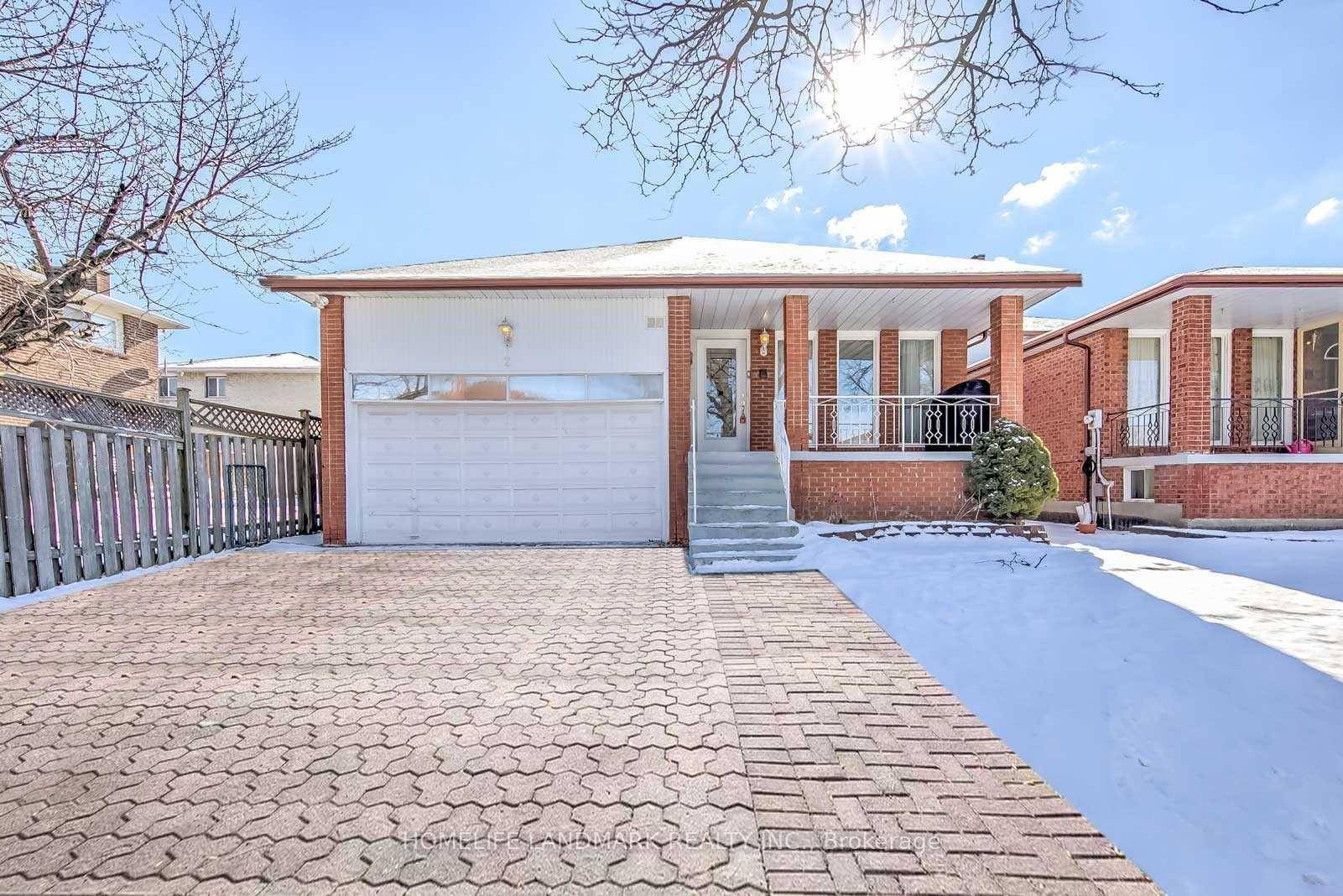 Upper Apartment Only Welcome To This Fabulous, Solid, Spacious Family Detached Home In Top Ranking Dr Norman Bethune Ss District.