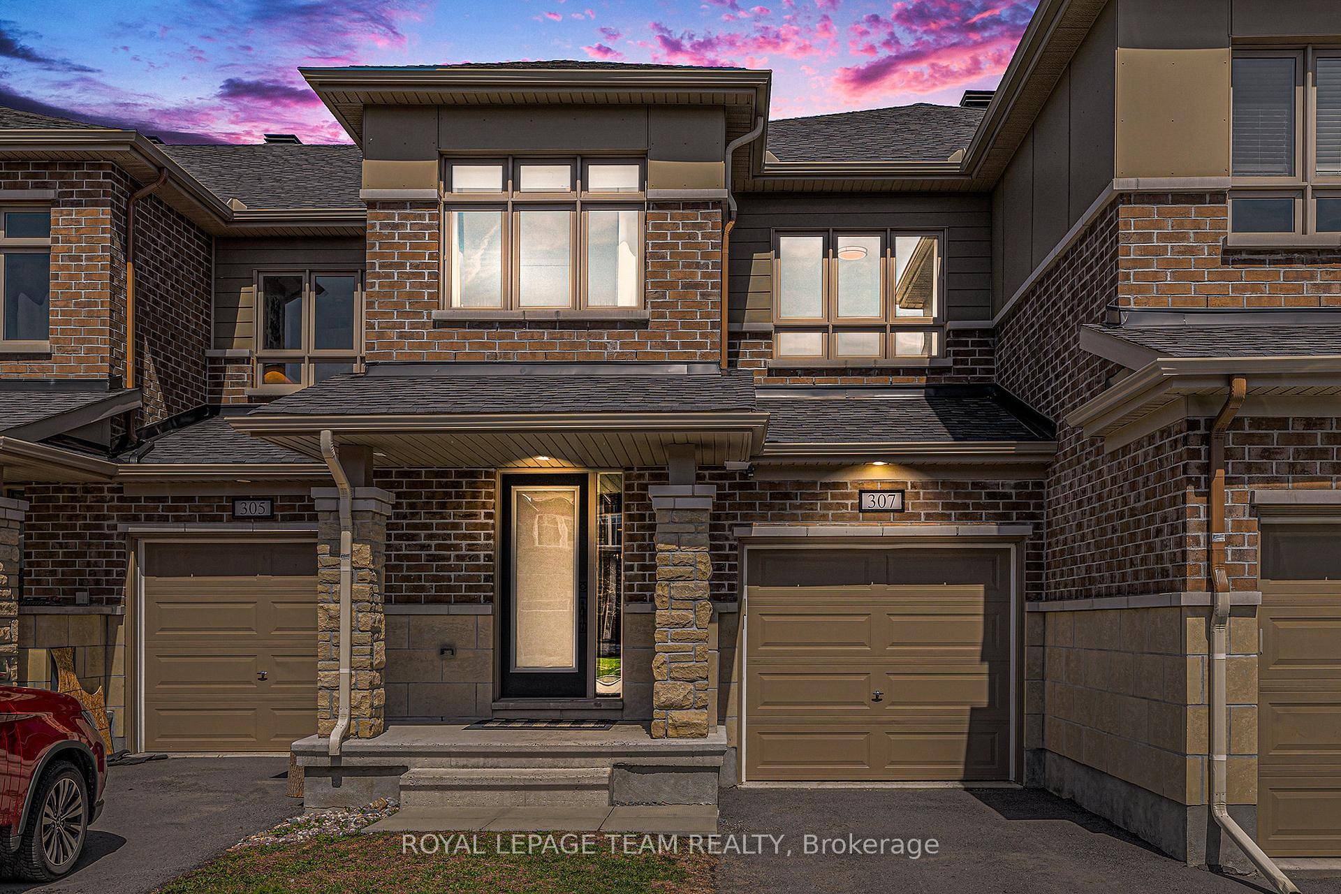 Welcome to 307 Lipizzaner Street, an impeccably maintained 3 bedroom, 3 bathroom townhome tucked away on a quiet street in sought after Stittsville.