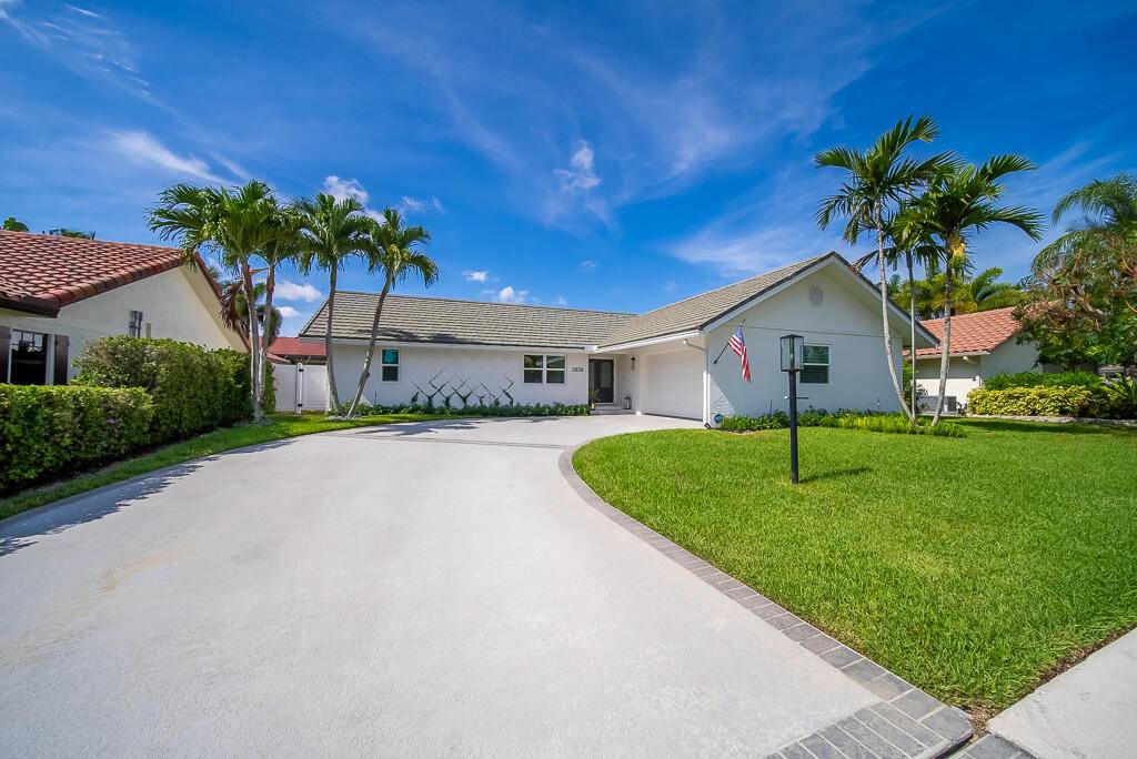 Welcome to this stunning 3 bedroom, 2 bathroom residence tucked away in a quiet cul de sac within the highly desirable gated community of Frenchman's Landing.