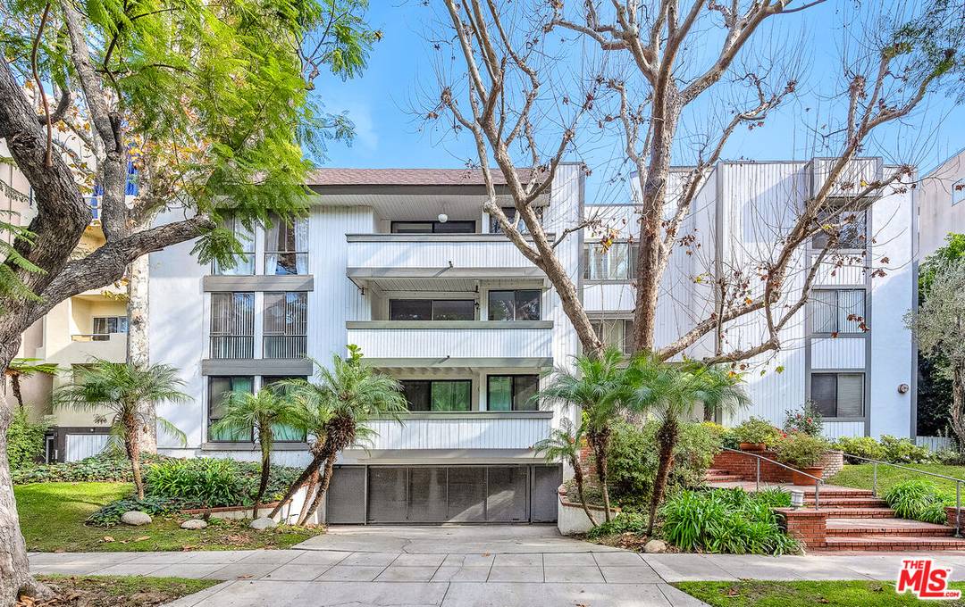 406  N Oakhurst Dr 2BR Beverly Hills Post Office | B.H.P.O. La