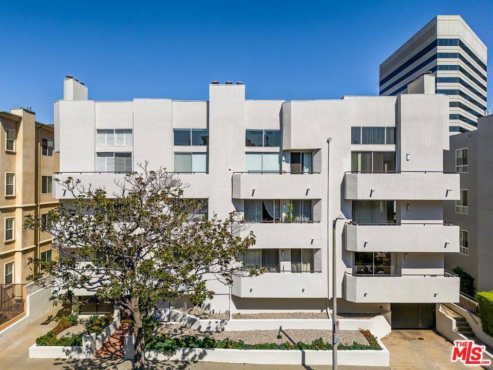 1164   Wellesley Ave 2BR Brentwood La