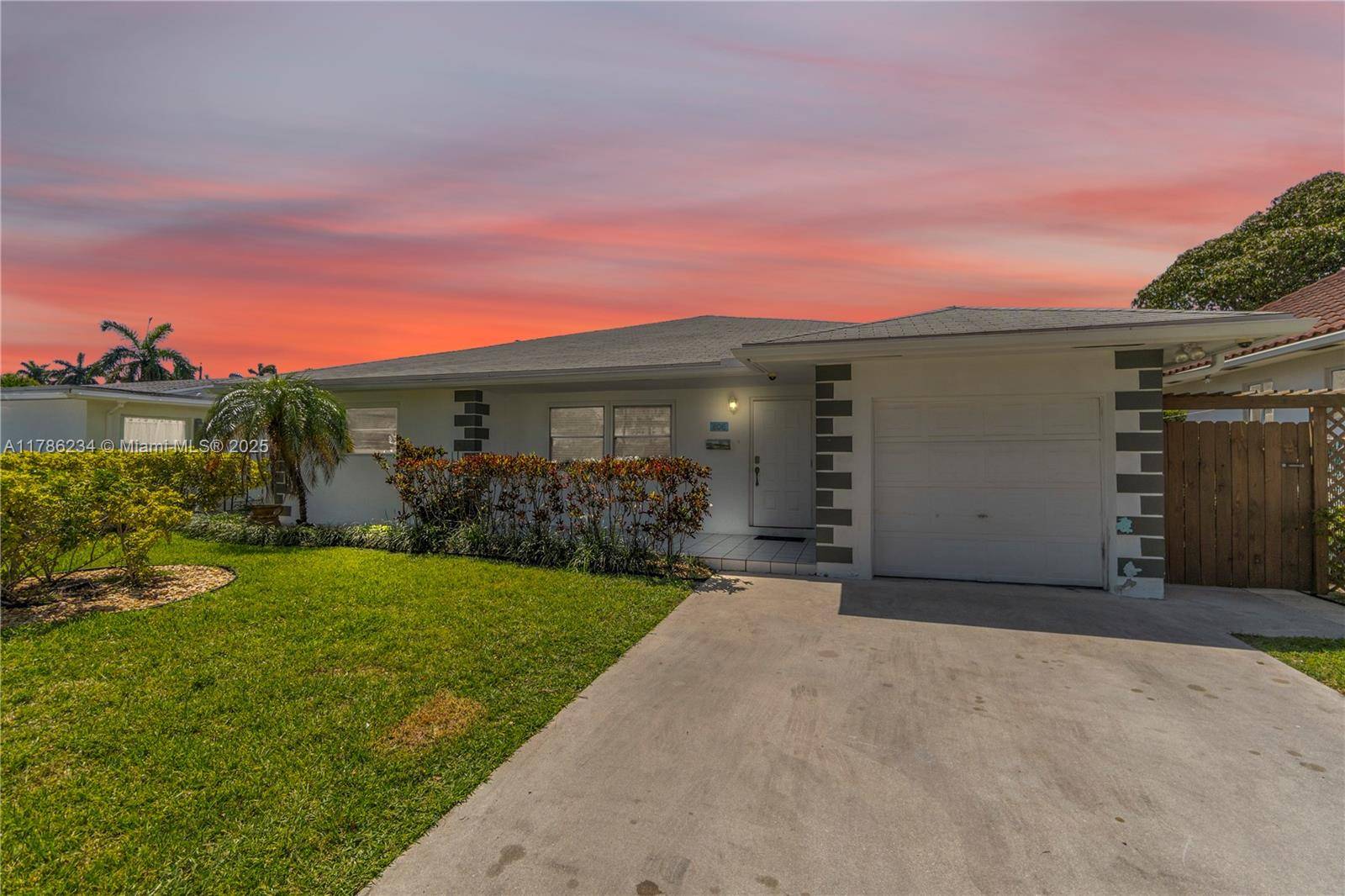 Stunning fully renovated 3 bed 3 bath home, move in ready with modern finishes throughout.