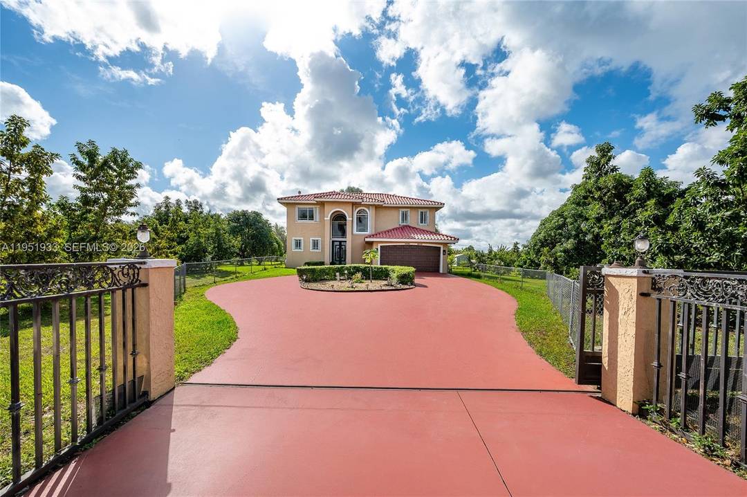 A Home That Welcomes, Inspires, and Comforts.