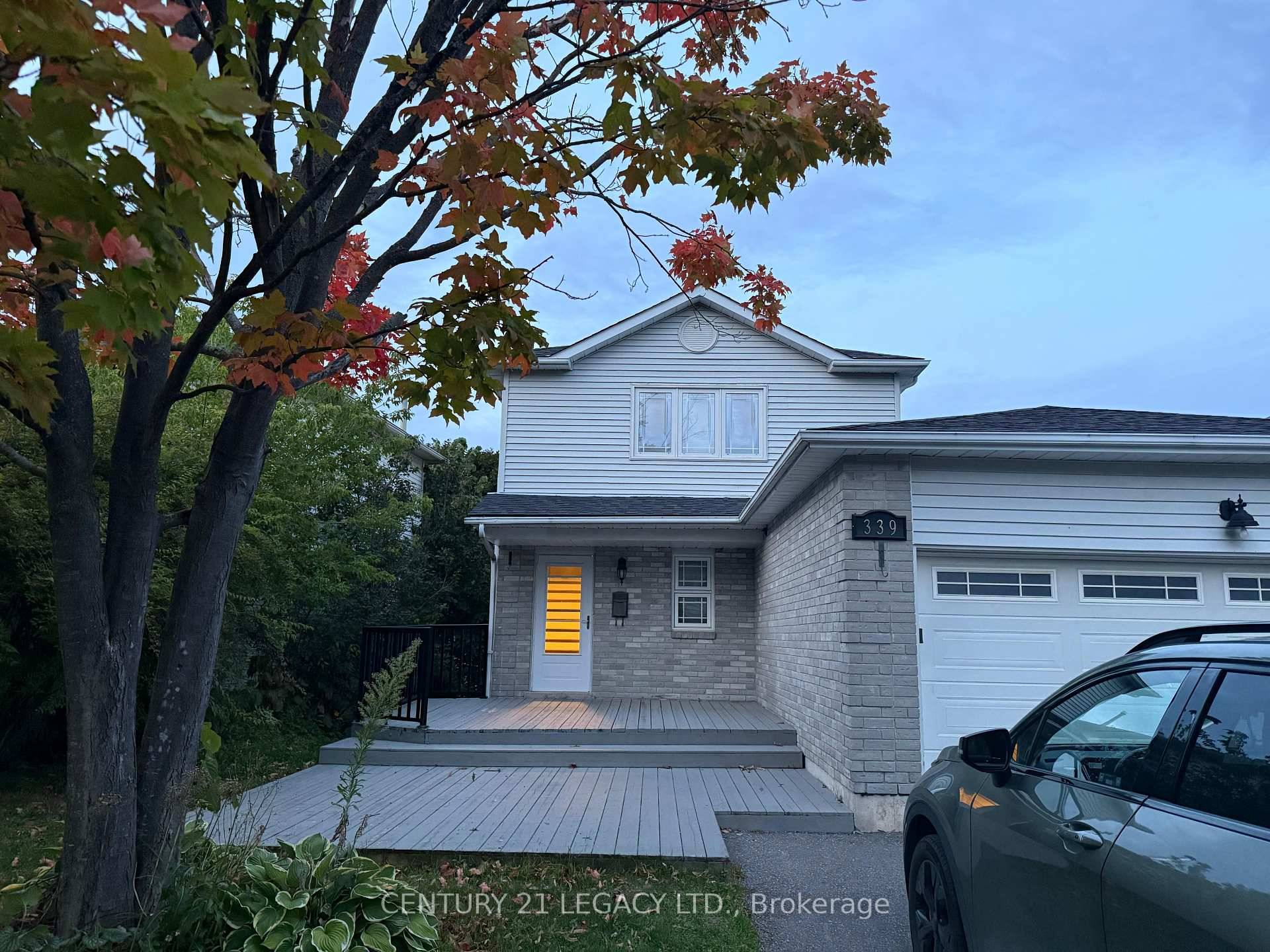 Excellent opportunity to lease this beautiful detached home in the most family friendly area of Orangeville ; close to schools, parks.