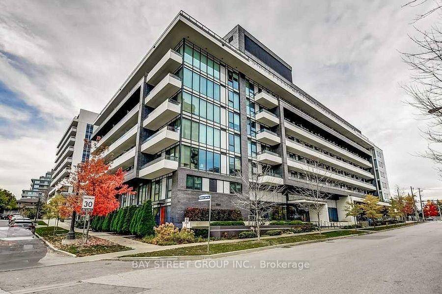 Modern Lifestyle Living In The Ny2 Condos In Bayview Village This Fully Renovated, Very Bright, Immaculately Maintained Corner Unit Offers 2 Bedrooms, 2 Baths, Open Concept, Kitchen amp ; Baths ...