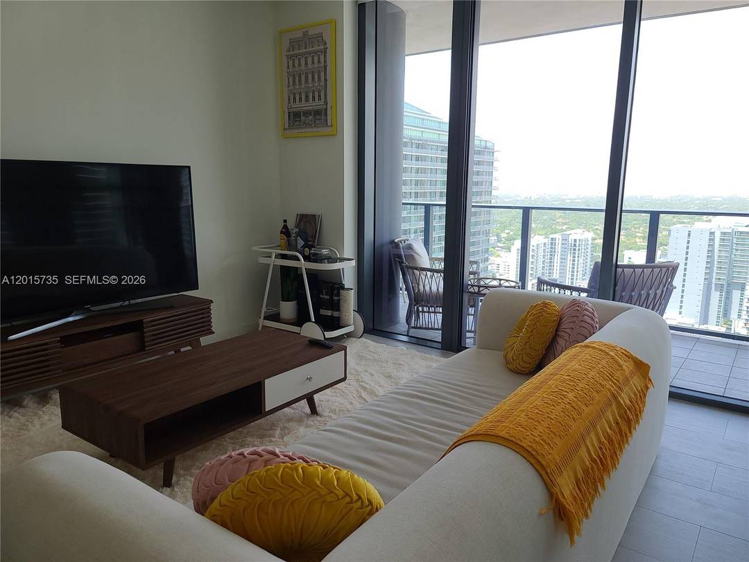 Experience elevated living at Brickell Flatiron, one of Brickell s premier ultra luxury condominium residences.