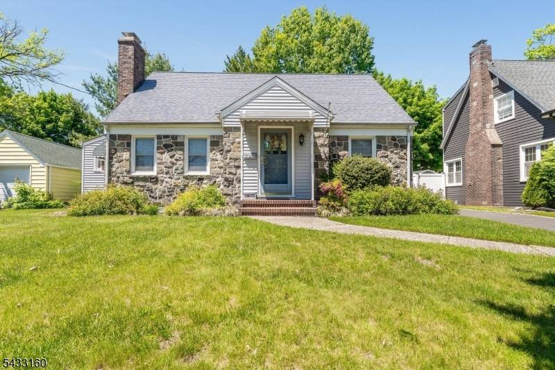 Well maintained 4 bedroom 2.