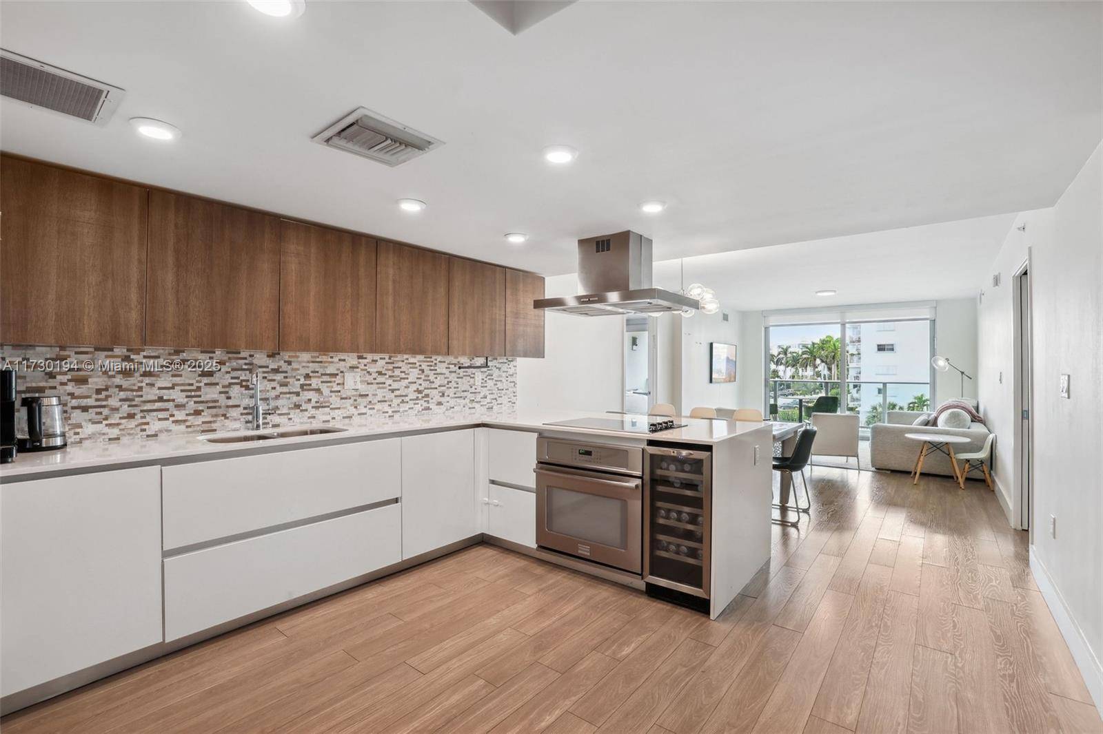 Experience contemporary luxury in Bay Harbor Islands !