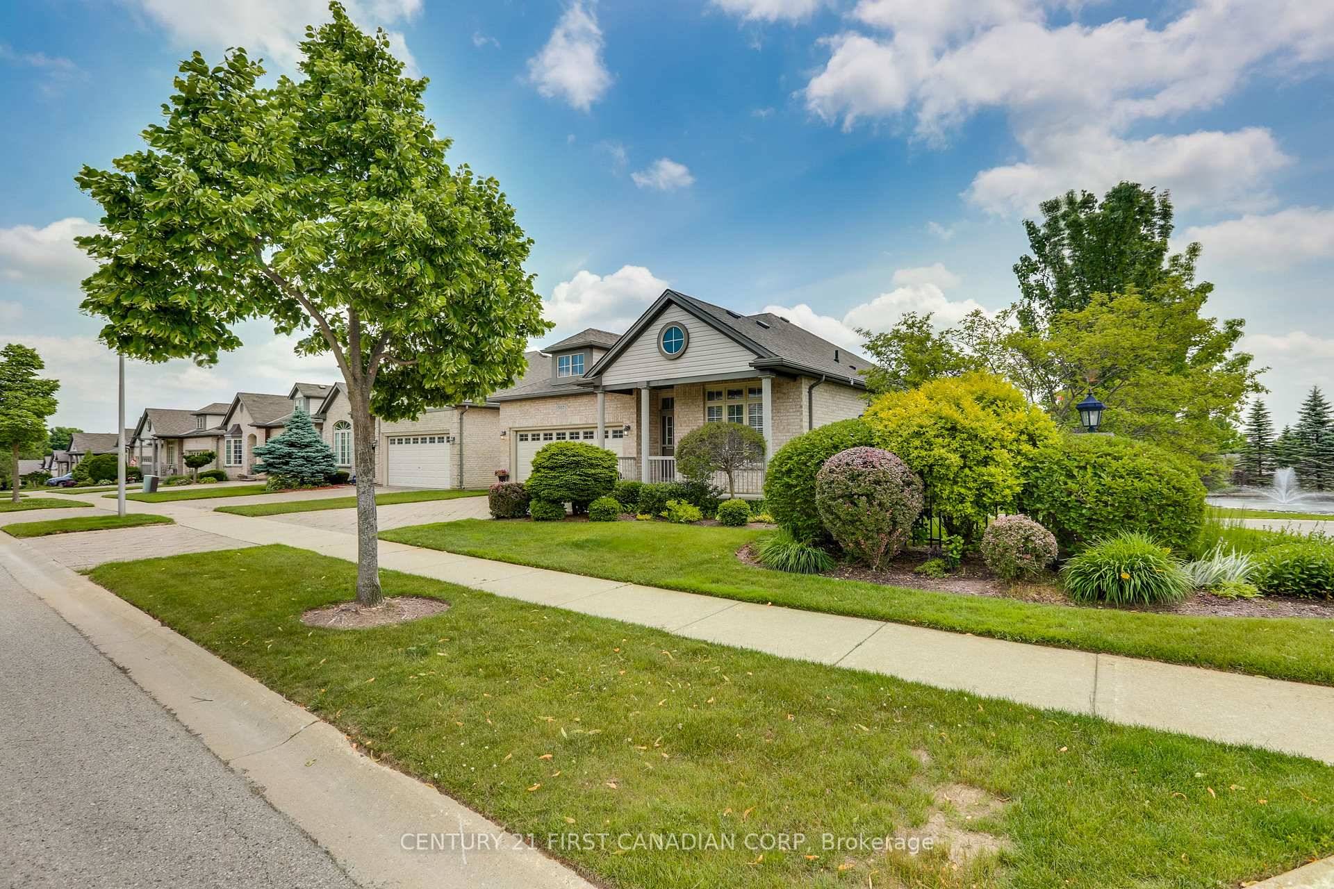 Welcome to 507 Blue Jay Drive located in the private community of Uplands Pointe near Masonville, pleasantly situated on a quiet road and backing onto the small community's exclusive garden ...