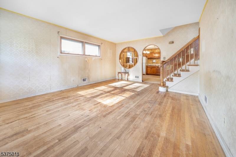 This spacious 3 bedroom, 1 bath home is located in one of Parsippany's most desirable areas.