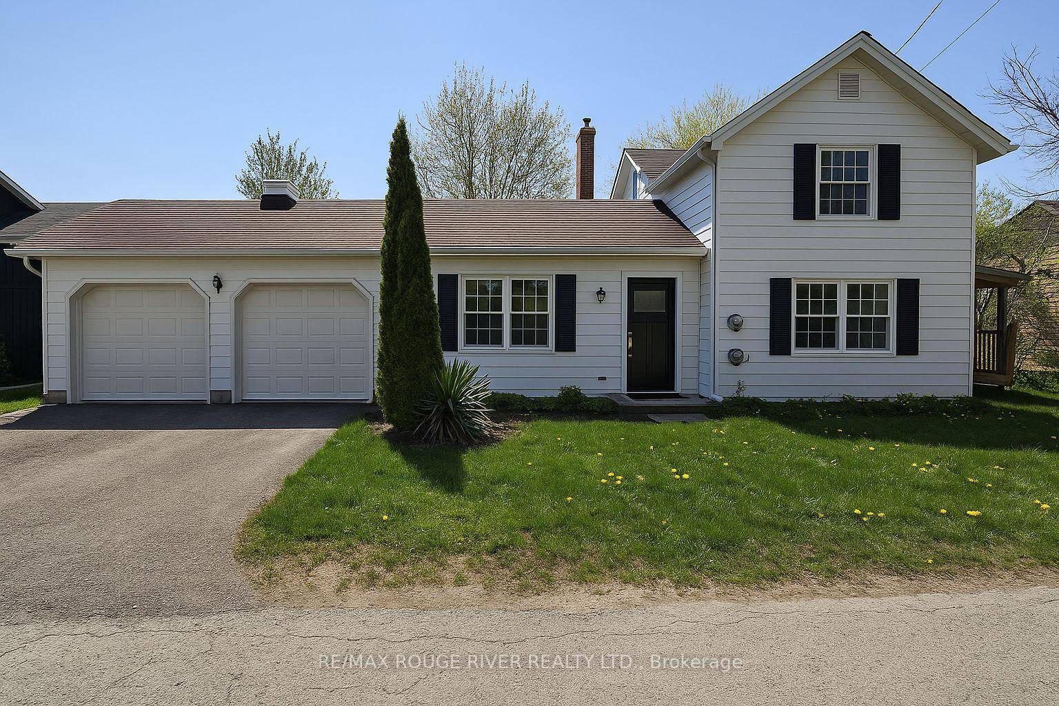 Beautiful Detached Home On A Rare 1.