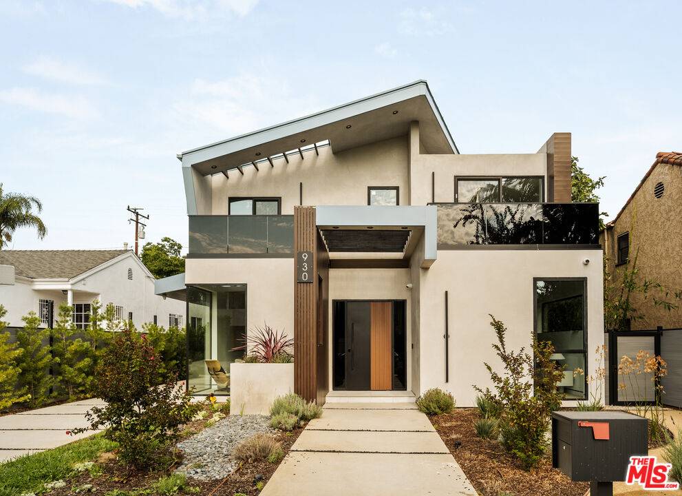 930 N La Jolla Ave 5BR Hollywood Hills East La