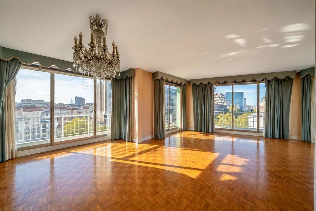Paris XIVÈME - DAGUERRE - 5 pièces avec balcon filant et vue panoramique