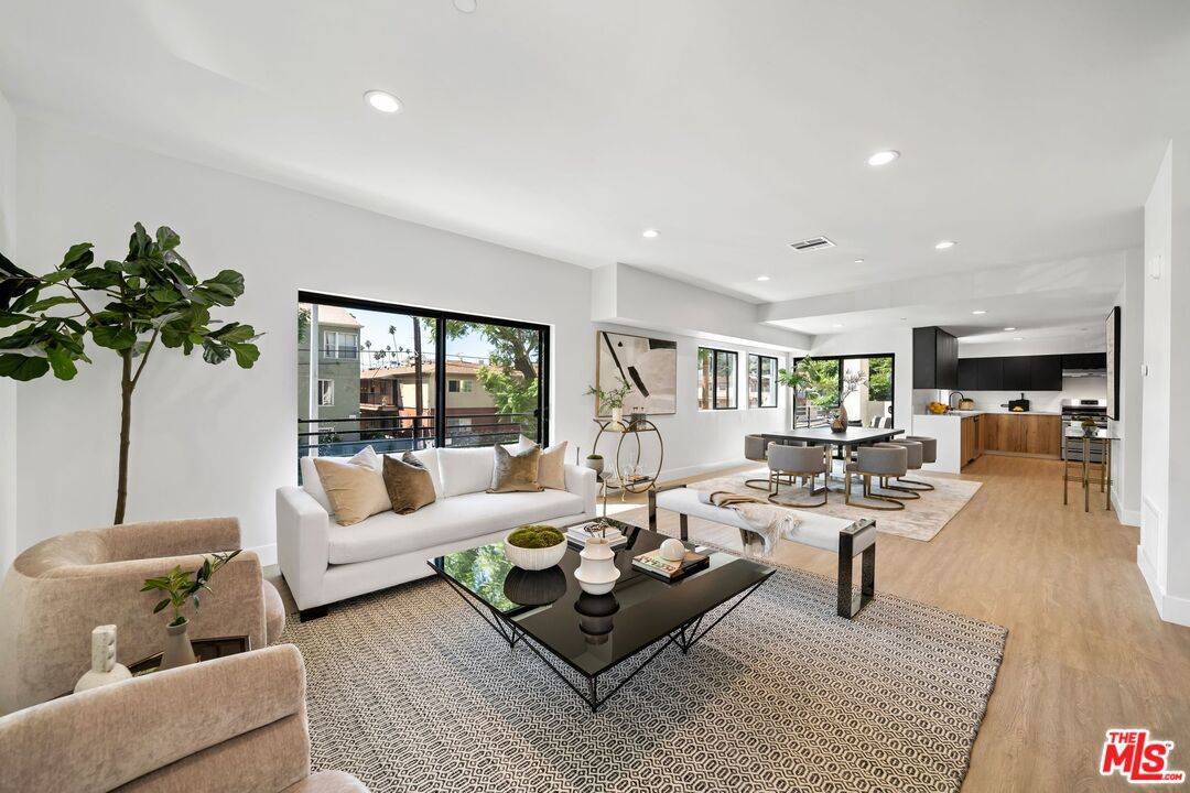 1624  N Normandie Ave 3.0 LA