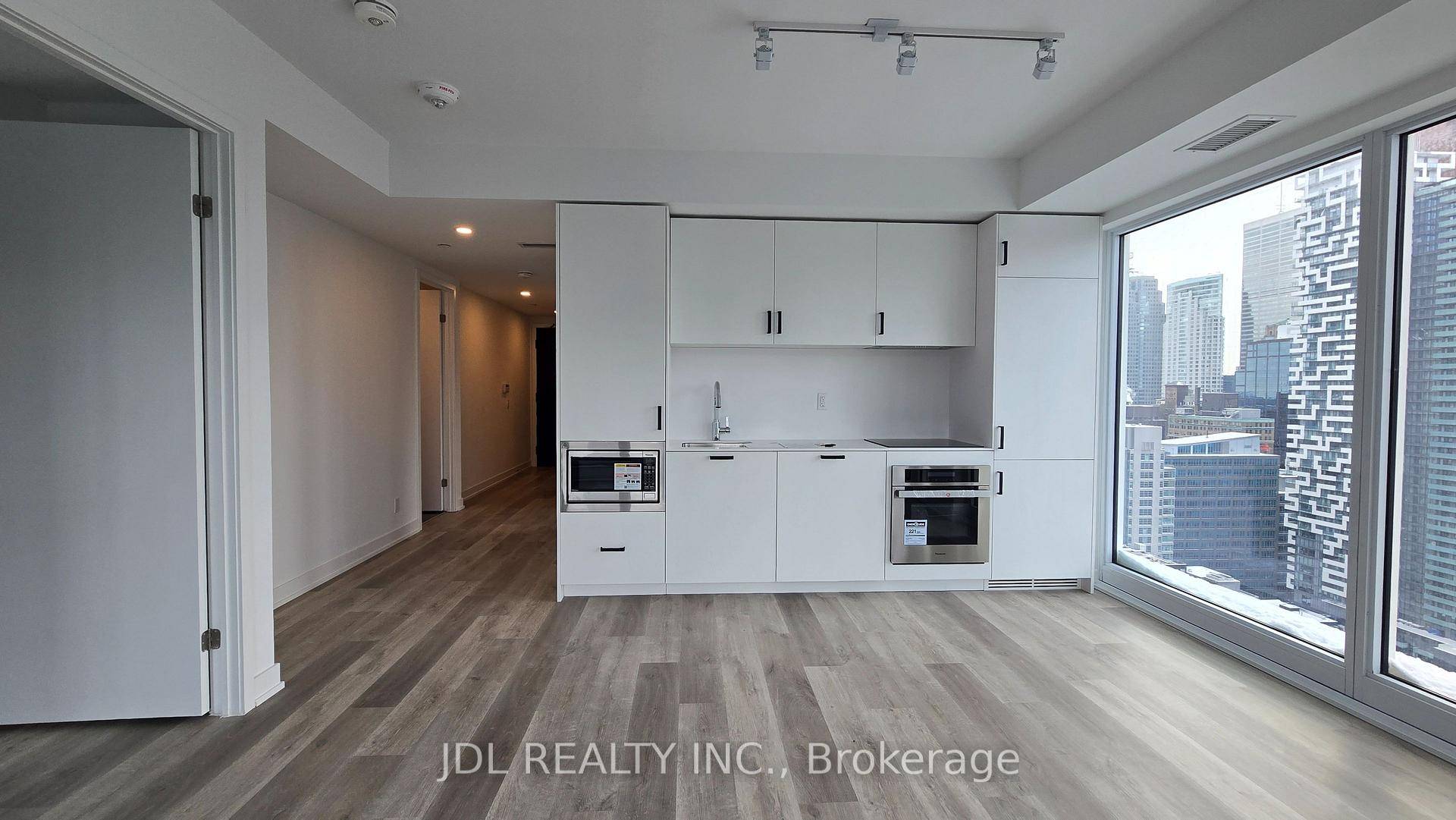 Experience luxury living at the brand new 88 Queen Condos, perfectly situated in the heart of downtown !