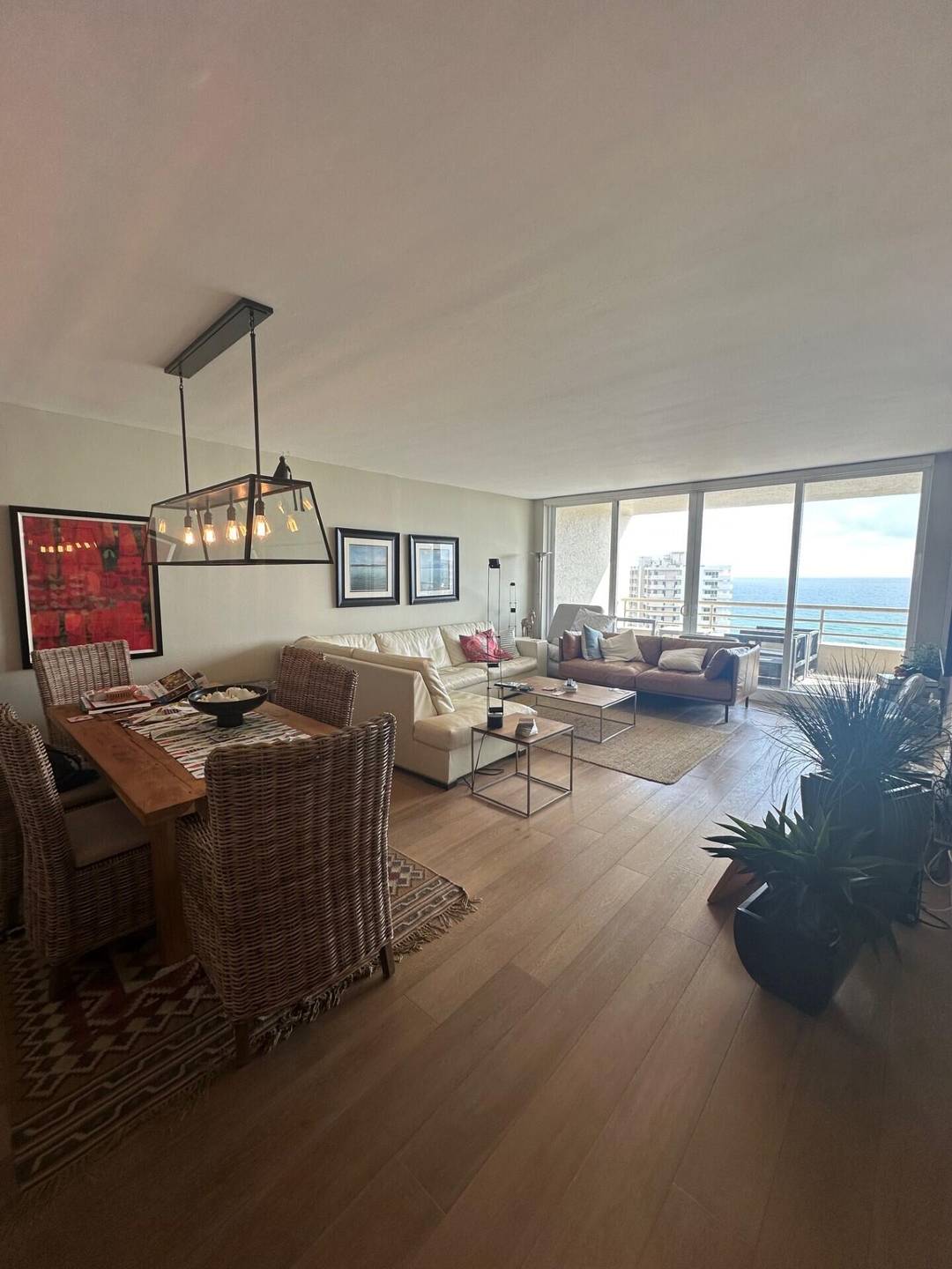 BEAUTIFULLY RENOVATED BUILDING WITH FOREVER PANORAMIC VIEWS OF OCEAN, MARINA amp ; LUSHLY LANDSCAPED GROUNDS.