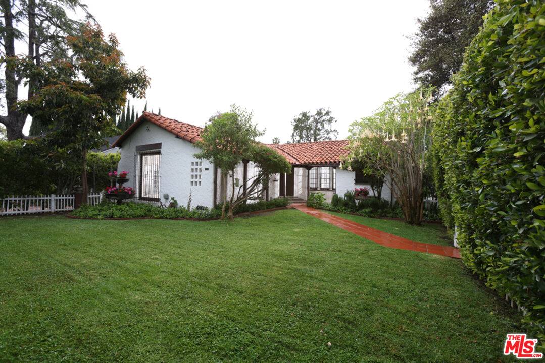 755 N CRESCENT HEIGHTS 3BR Hollywood Hills East La