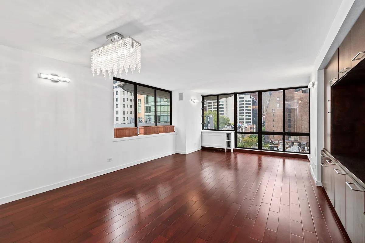 Beautiful, Spacious, 2 bedroom 2 bathroom in a full service boutique condominium located in prime Turtle Bay !