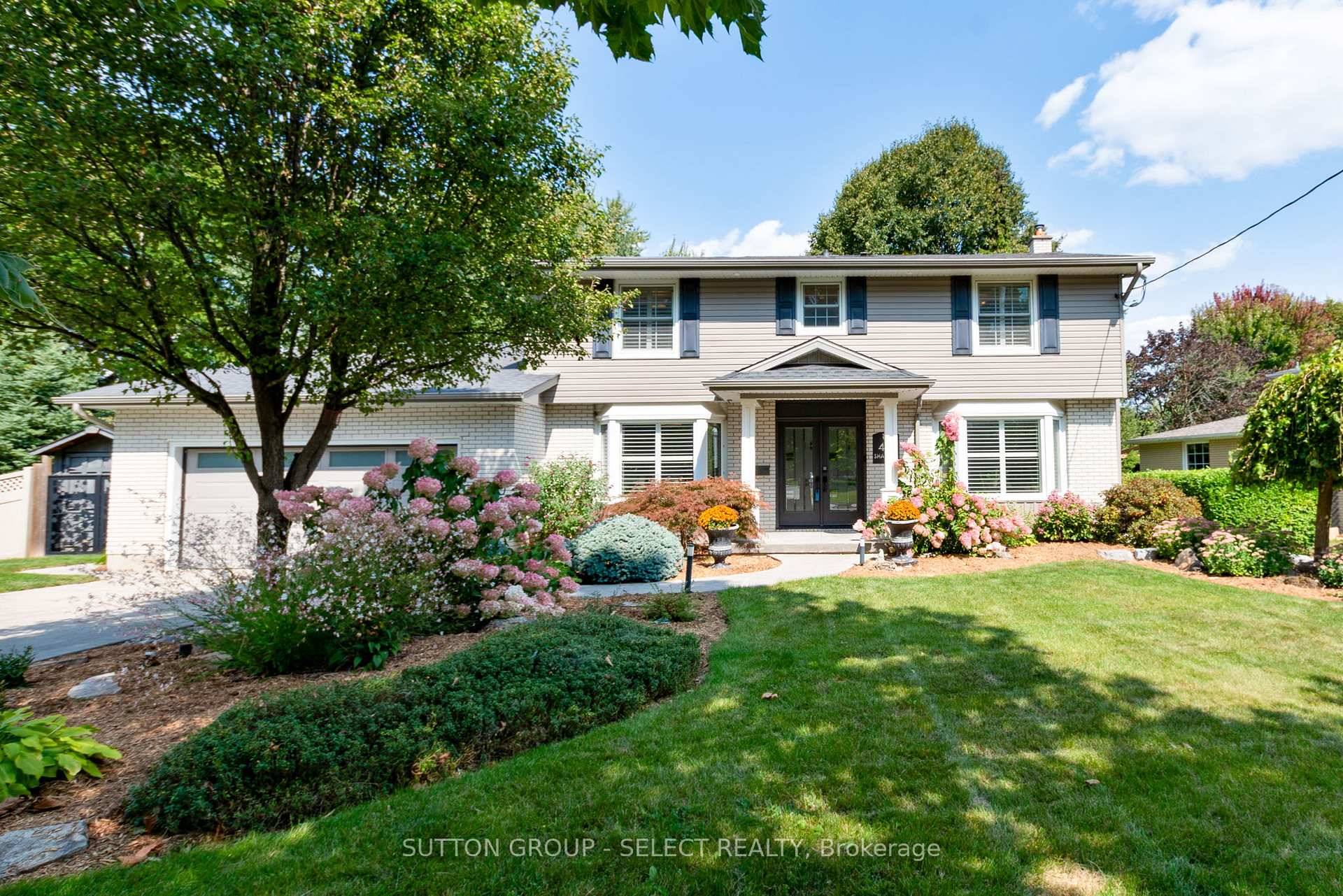 Set well back off the street on an oversized 80 x 140 foot treed lot in north London's highly sought after Masonville neighbourhood is this lovingly cared for and tastefully ...