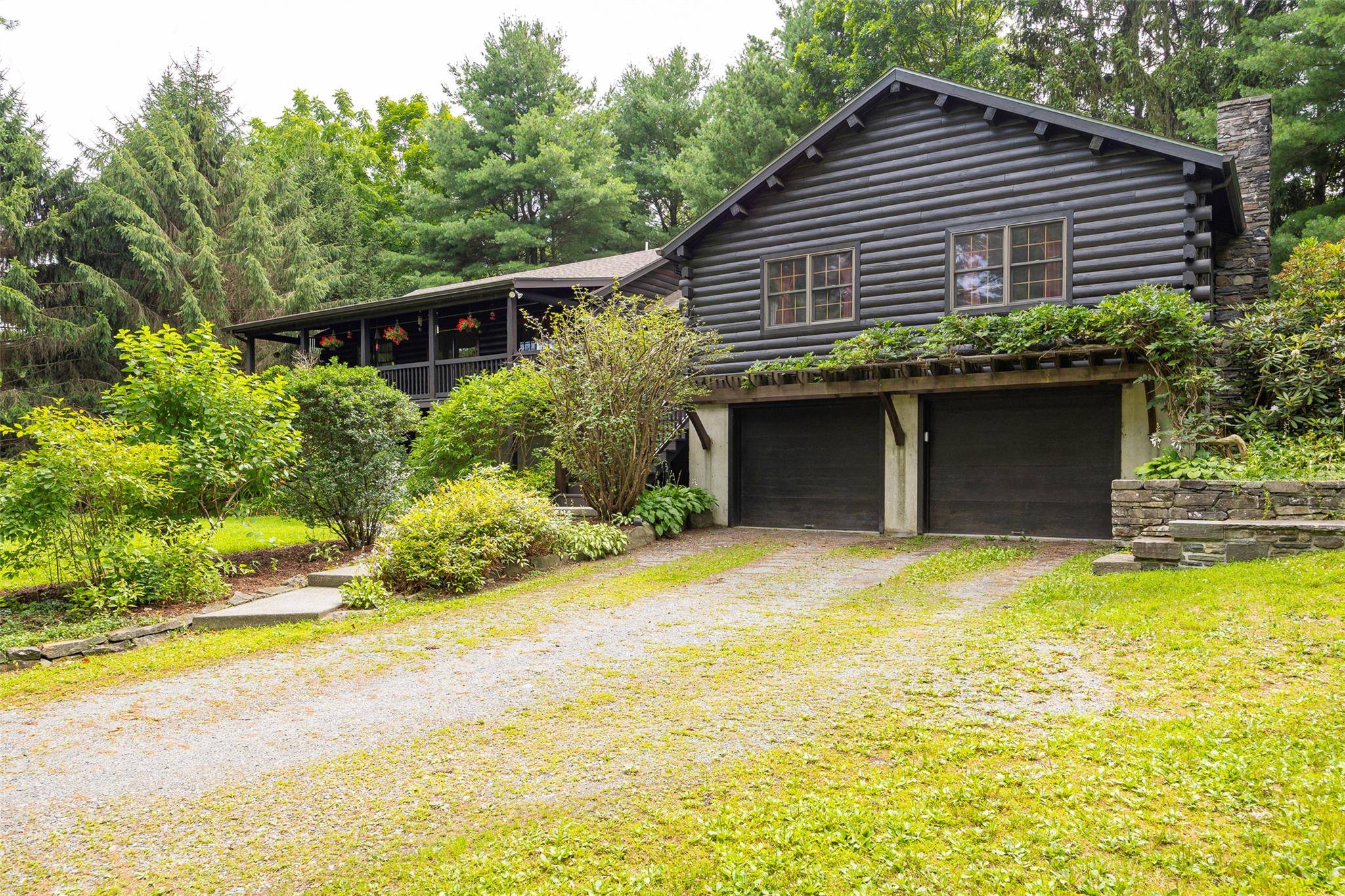 Accepted Offer.. No more showings please.