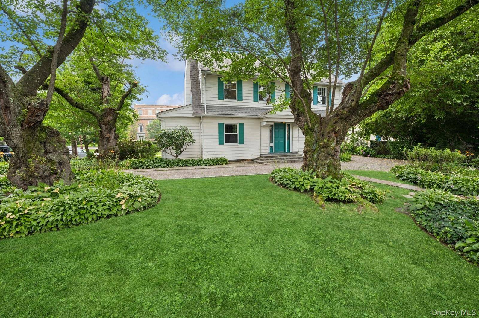 Be the first to discover this early 20th century Hide Away in historical Ludlow Park.