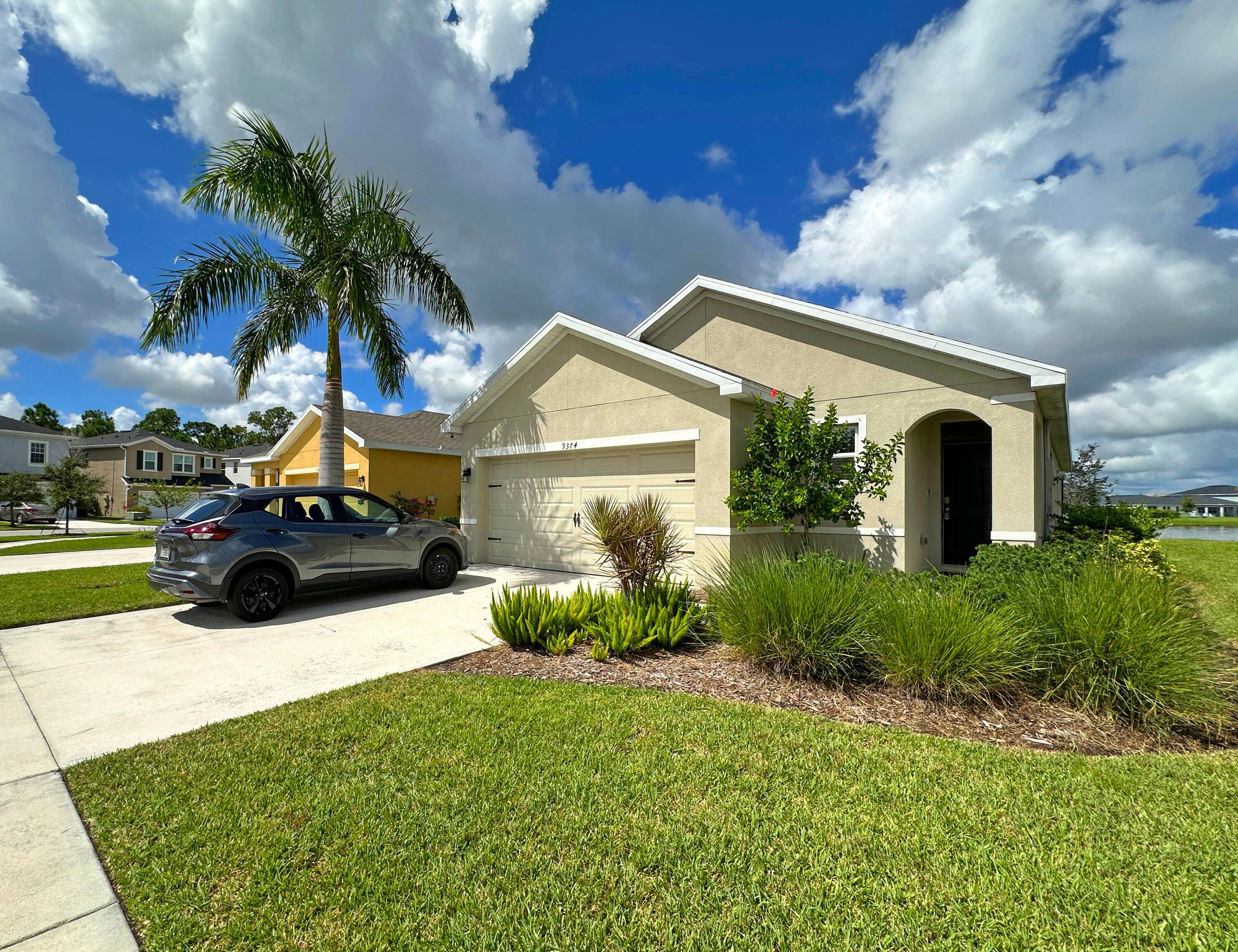 Welcome to this stunning 3 bedroom, 2 bath home overlooking a peaceful lake in the desirable Crosstown Commons community.