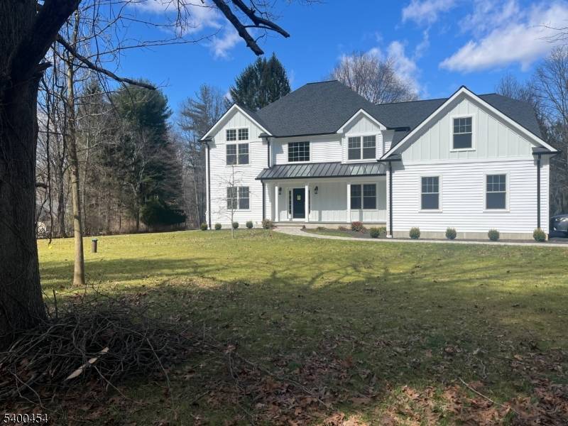 Introducing a stunning new construction home offering over 4, 000 square feet of thoughtfully designed living space.