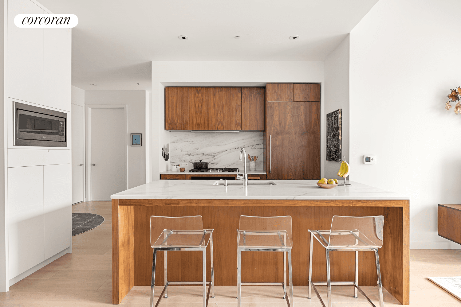 In mint condition, with soaring ceilings and great light, unit 4J is that rare oversized 2 bedroom, 2 bath condo with a separate HOME OFFICE, in one of Boerum Hill's ...