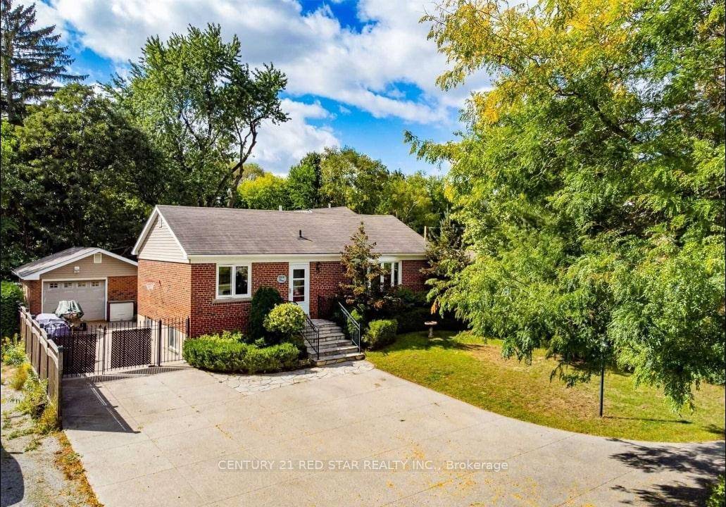 Exceptionally maintained 4 bedroom bungalow in the prestigious Bronte East community, surrounded by multi million dollar homes.