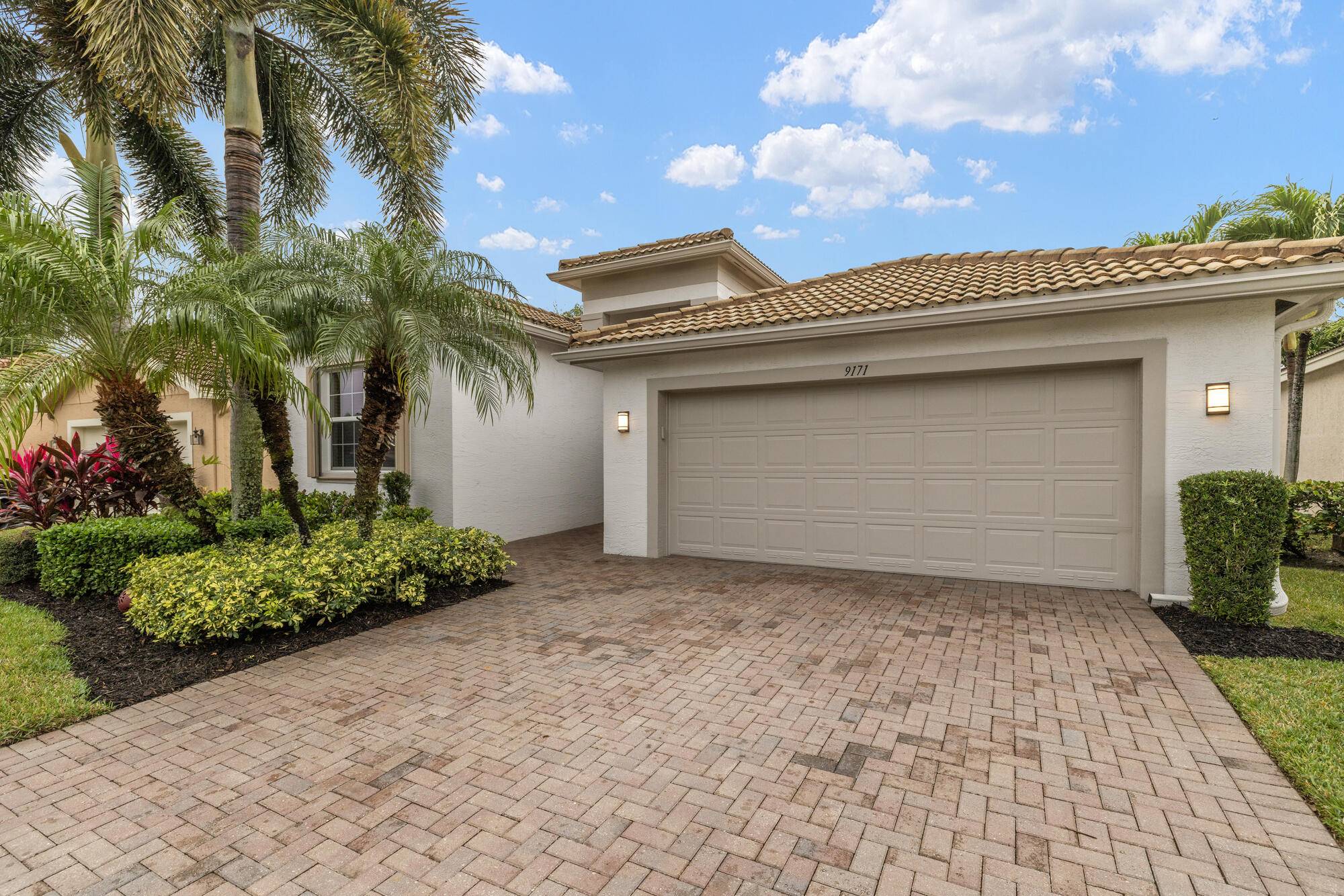2 Bedrooms Flex Room ! Welcoming entryway, open concept layout with a large island, tasteful cabinetry, and a dedicated study space.