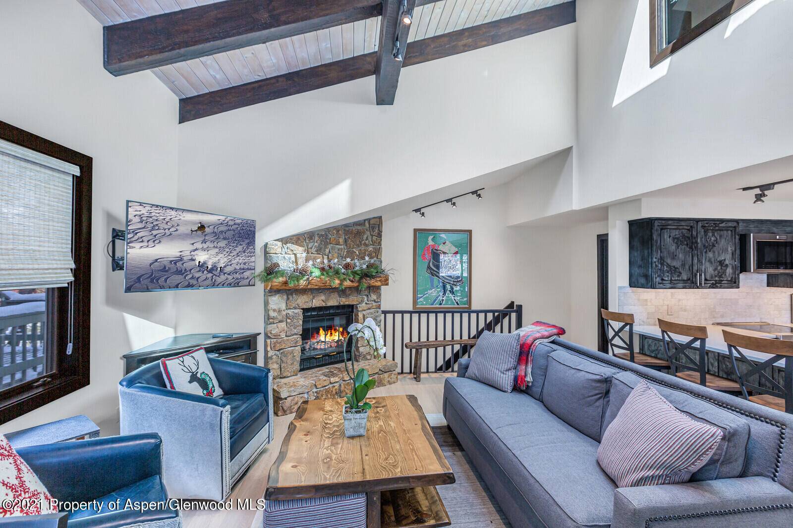 This 3 bedroom condominium is located in the central core, allowing you to enjoy all Aspen has to offer.
