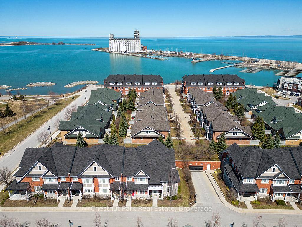 For Sale 13 Collship Lane, The Shipyards, Collingwood 3 Beds 4 Baths Underground Parking for 4 Private Elevator.