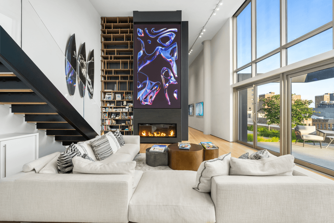 Designed by industry leading architects SAOTA, known worldwide for their innovation and impeccable use of flow and functionality, the Penthouse at the coveted full service One Avenue B condominium is ...