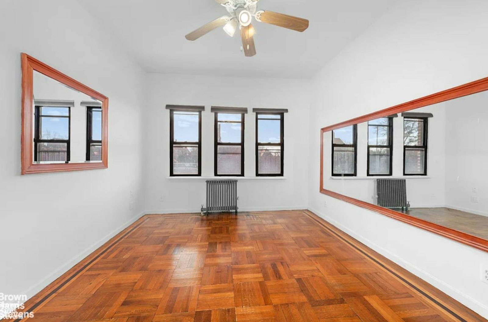 Sophisticated and sun drenched, this spacious 3BR 1BA is perfectly situated in the heart of Forest Hills.