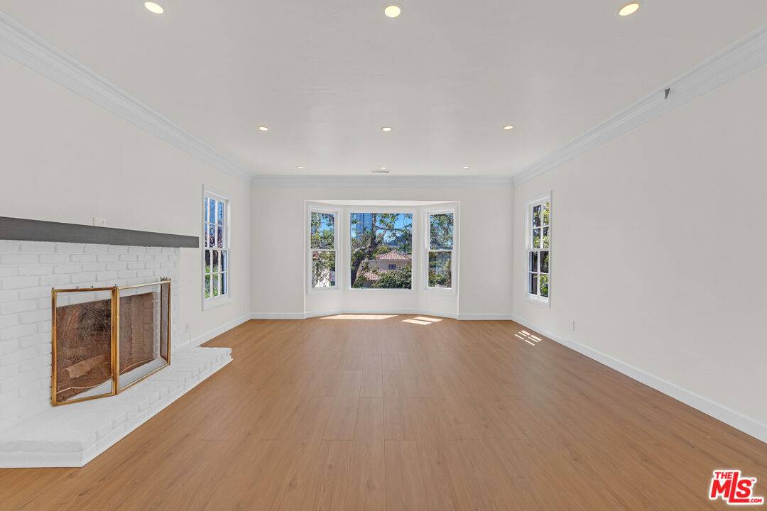 1939   Holmby Ave 4BR La
