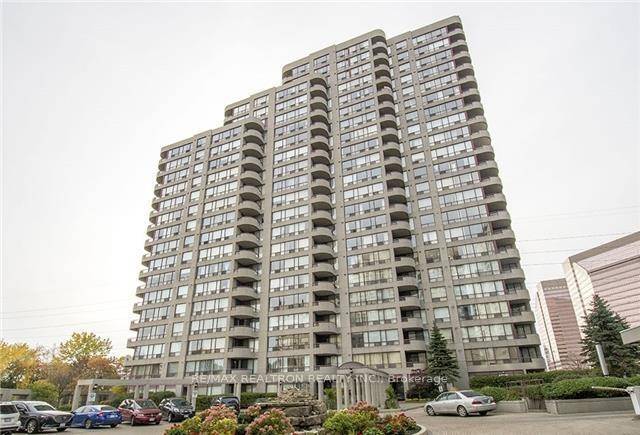 Huge Bright amp ; Spacious Condo In Prime Yonge amp ; Finch Area !