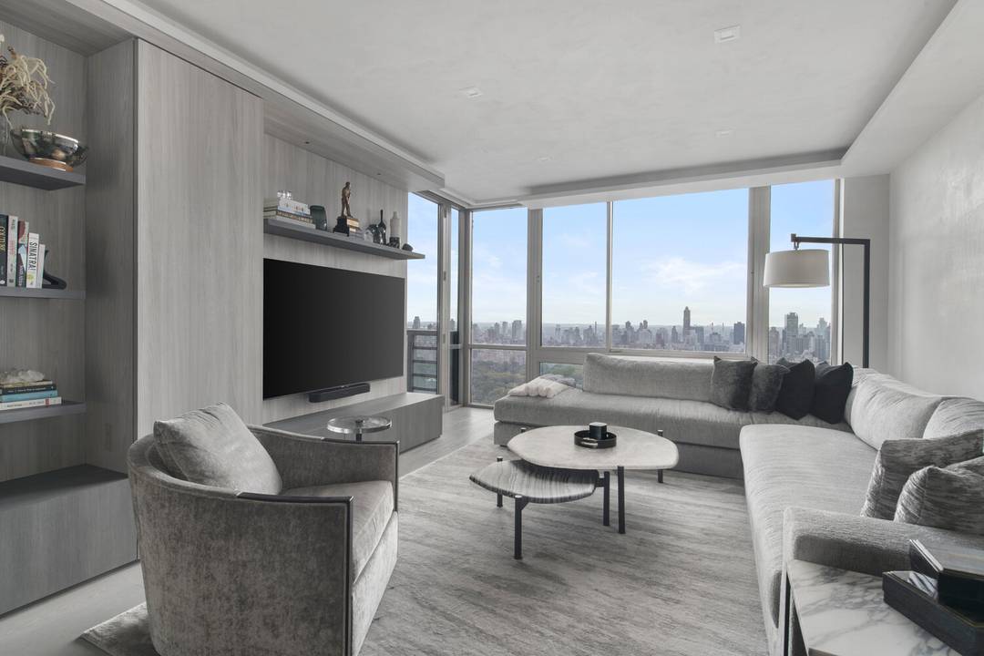Perched on the 48th floor of the iconic Millennium Tower, this mint condition 2 bedroom, 2.