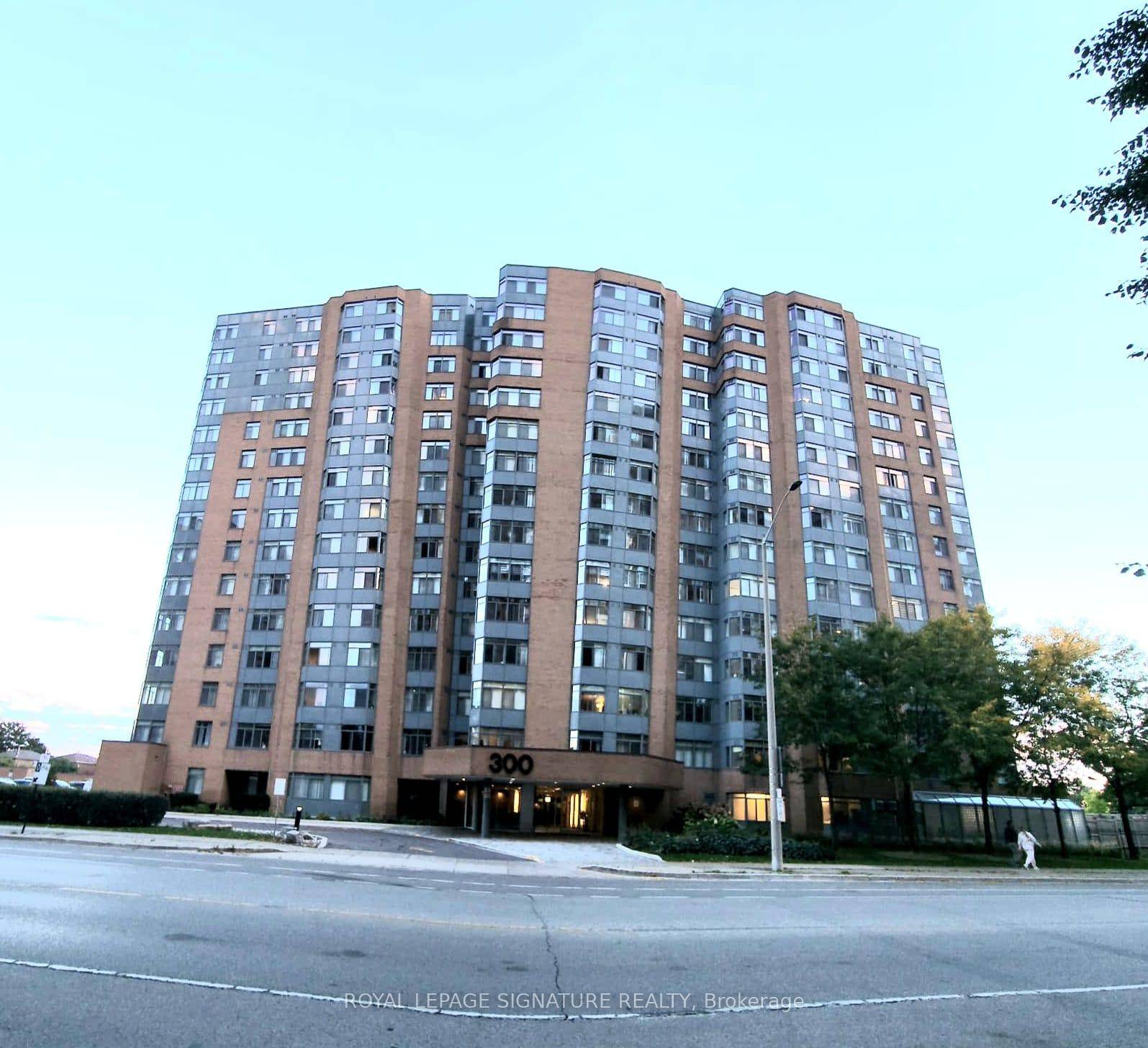 Welcome Home ! ! ! Experience modern living in this beautifully updated 1 bedroom plus den condo.