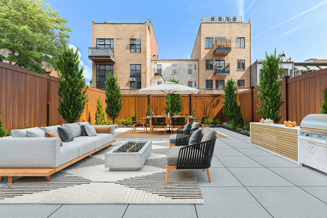 FINAL UNIT SPONSOR TO COVER TRANSFER TAXES Step into refined luxury at Arborstone Brooklyn, a prestigious new development featuring just three expansive residences designed with discerning tastes in mind.
